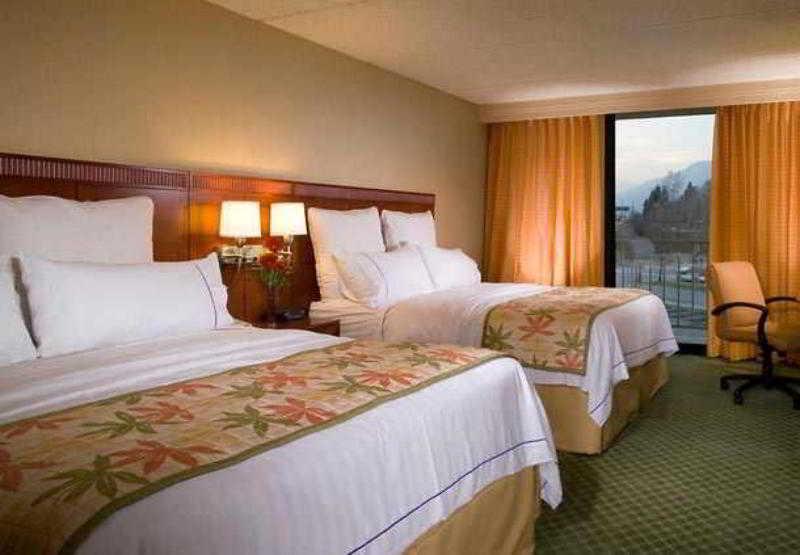 Courtyard By Marriott Los Angeles Pasadena/Monrovia Exterior foto
